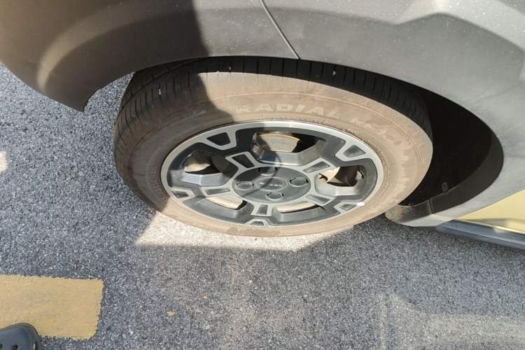 Used Geely Galaxy Panda 2025 210km Panda Rider Left Front Wheel Hub