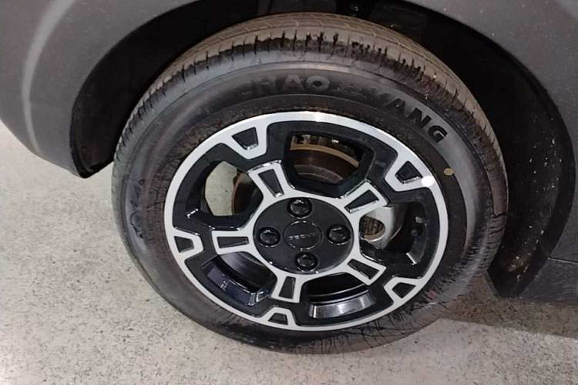Used Geely Galaxy Panda 2025 210km Panda Rider Left Front Wheel Hub