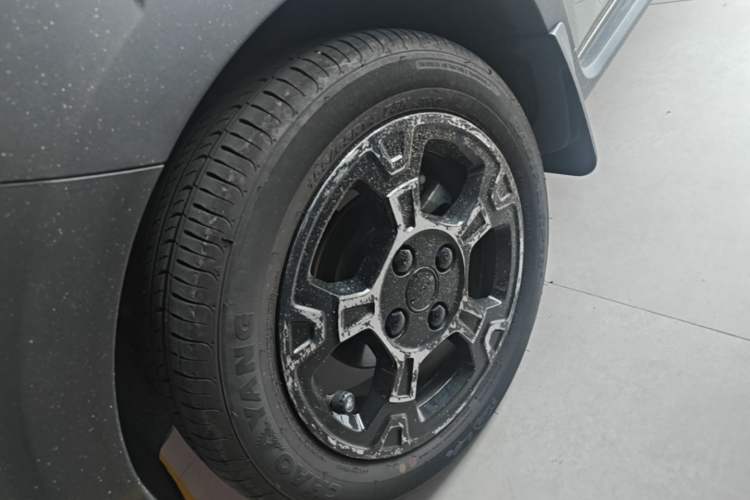 Used Geely Galaxy Panda 2025 210km Panda Rider Left Front Wheel Hub
