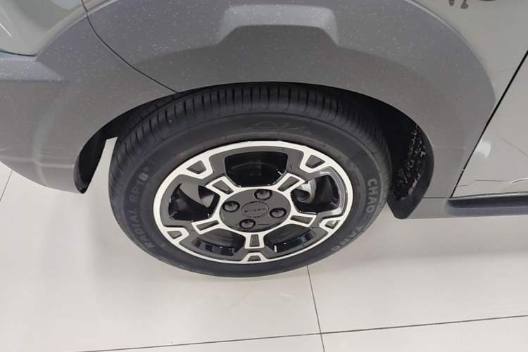 Used Geely Galaxy Panda 2025 210km Panda Rider Left Front Wheel Hub