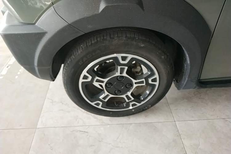 Used Geely Galaxy Panda 2025 210km Panda Rider Left Front Wheel Hub