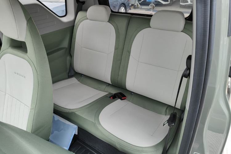 Used Geely Galaxy Panda 2025 210km Panda Rider Left Rear Seat