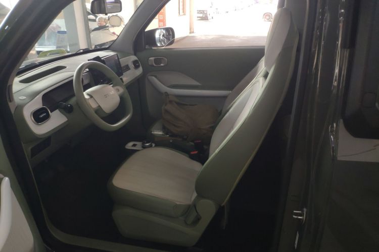 Used Geely Galaxy Panda 2025 210km Panda Rider Left Rear Seat