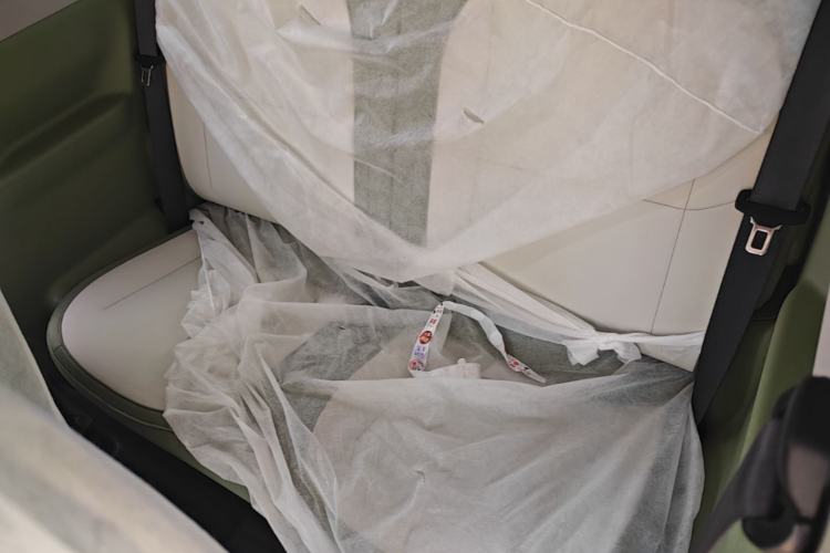 Used Geely Galaxy Panda 2025 210km Panda Rider Left Rear Seat