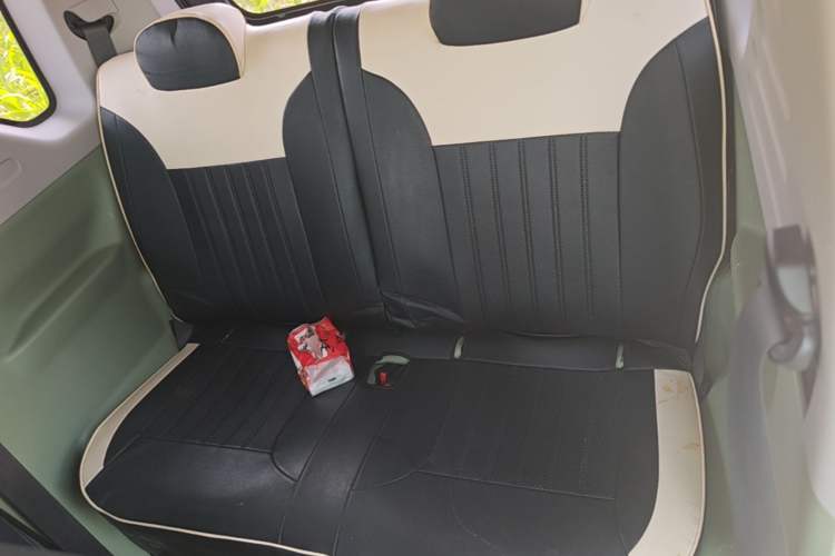 Used Geely Galaxy Panda 2025 210km Panda Rider Left Rear Seat