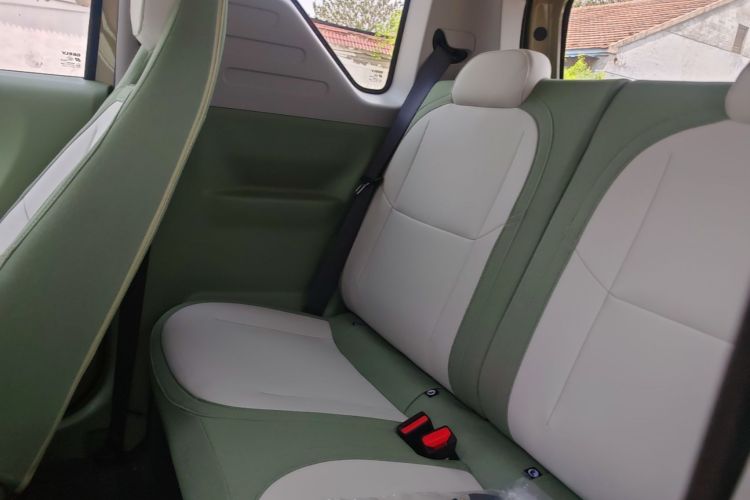 Used Geely Galaxy Panda 2025 210km Panda Rider Left Rear Seat