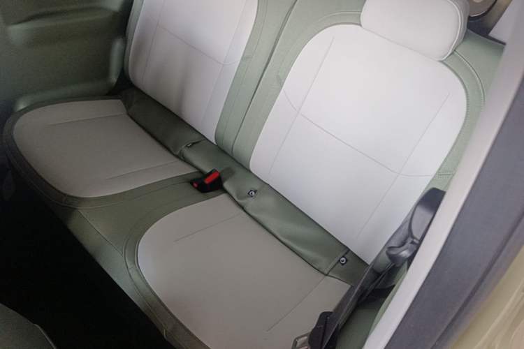 Used Geely Galaxy Panda 2025 210km Panda Rider Left Rear Seat