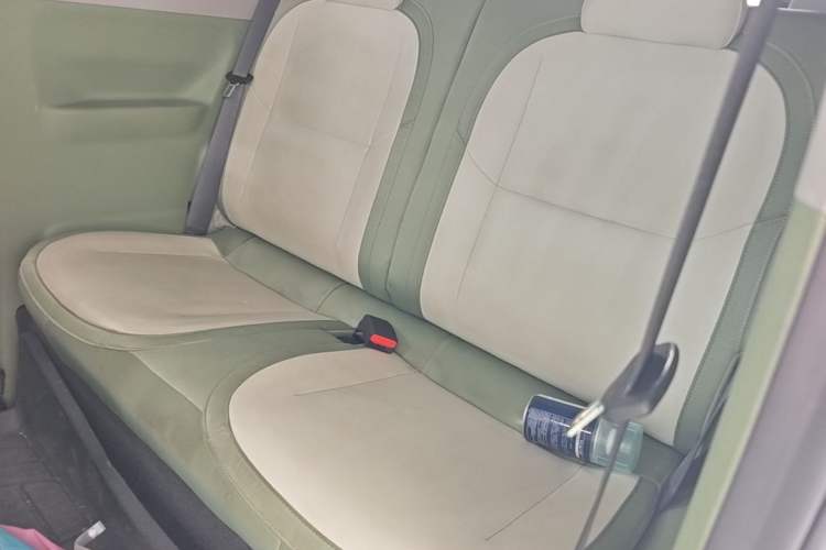 Used Geely Galaxy Panda 2025 210km Panda Rider Left Rear Seat