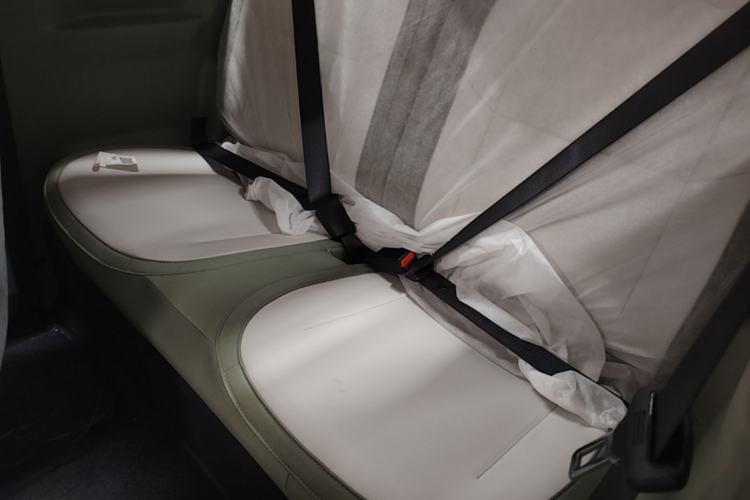 Used Geely Galaxy Panda 2025 210km Panda Rider Left Rear Seat