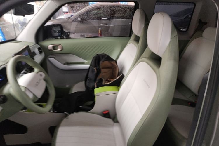 Used Geely Galaxy Panda 2025 210km Panda Rider Left Rear Seat