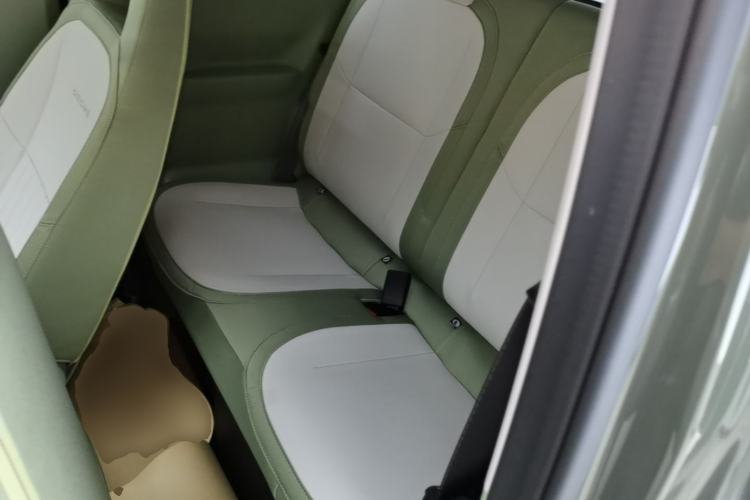 Used Geely Galaxy Panda 2025 210km Panda Rider Left Rear Seat