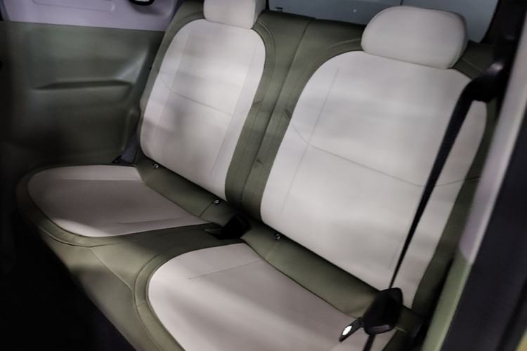 Used Geely Galaxy Panda 2025 210km Panda Rider Left Rear Seat