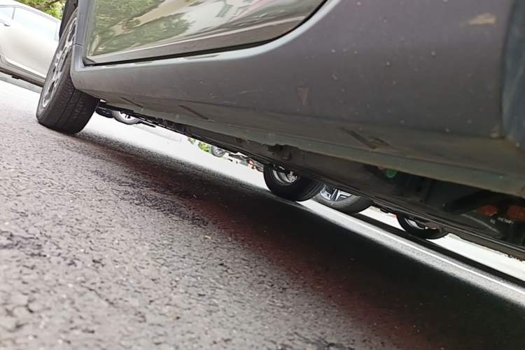Used Geely Galaxy Panda 2025 210km Panda Rider Left Side Sill