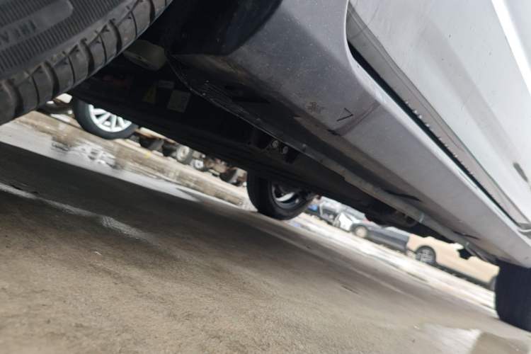 Used Geely Galaxy Panda 2025 210km Panda Rider Left Side Sill
