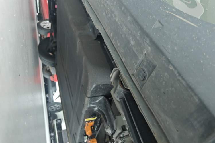 Used Geely Galaxy Panda 2025 210km Panda Rider Left Side Sill