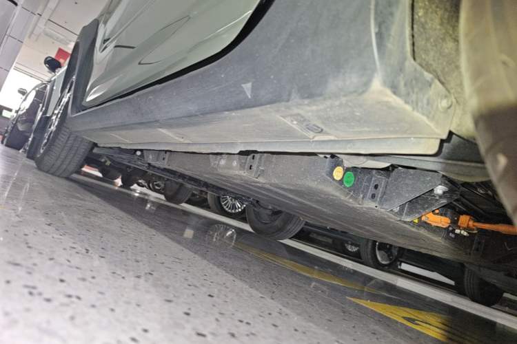 Used Geely Galaxy Panda 2025 210km Panda Rider Left Side Sill