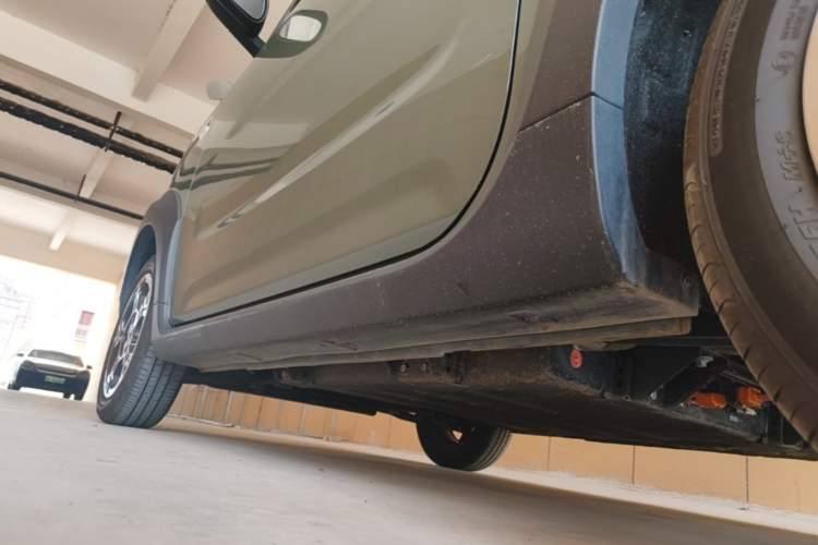 Used Geely Galaxy Panda 2025 210km Panda Rider Left Side Sill