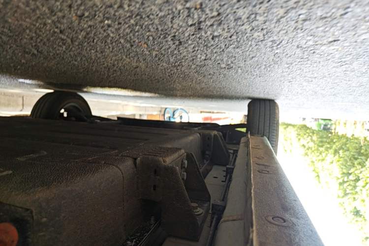 Used Geely Galaxy Panda 2025 210 km – Yuanqi Bear Left Side Sill