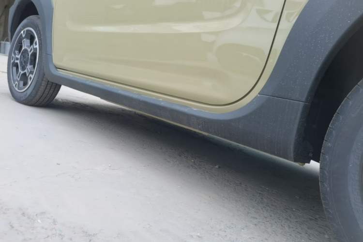 Used Geely Galaxy Panda 2025 210km Panda Rider Left Side Sill