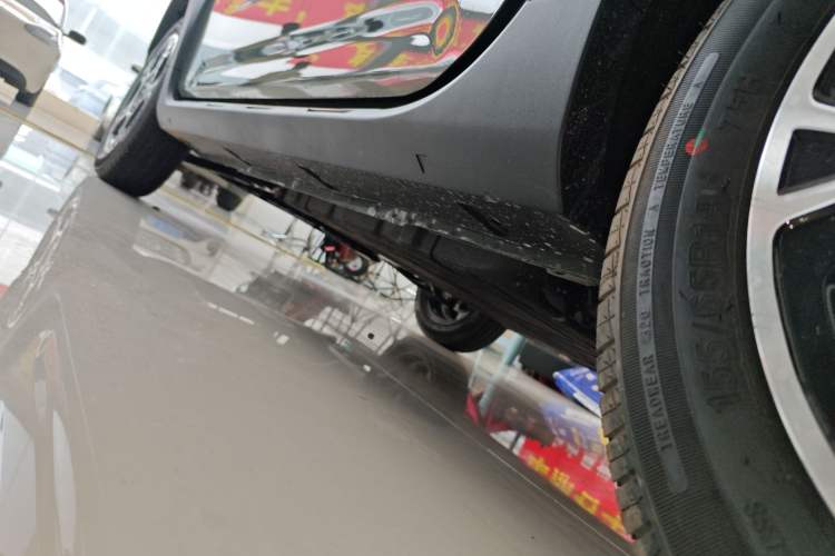 Used Geely Galaxy Panda 2025 210km Panda Rider Left Side Sill