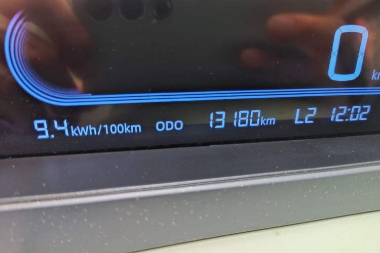 Used Geely Galaxy Panda 2025 210km Panda Rider Odometer Close Up