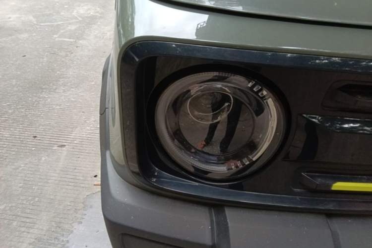 Used Geely Galaxy Panda 2025 210km Panda Rider Right Front Headlight