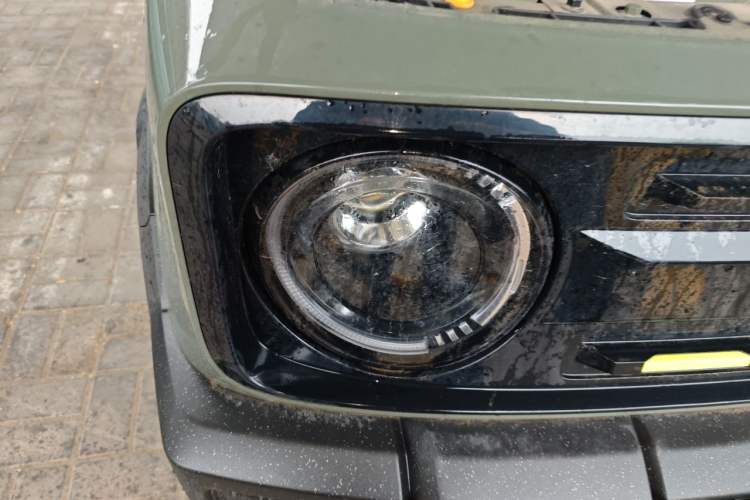 Used Geely Galaxy Panda 2025 210km Panda Rider Right Front Headlight