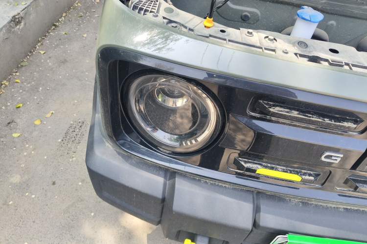 Used Geely Galaxy Panda 2025 210km Panda Rider Right Front Headlight