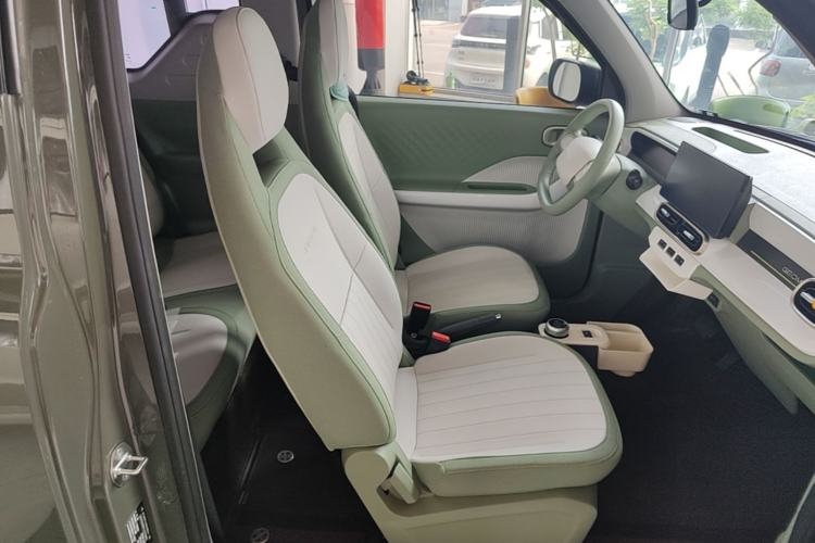 Used Geely Galaxy Panda 2025 210km Panda Rider Right Front Seat