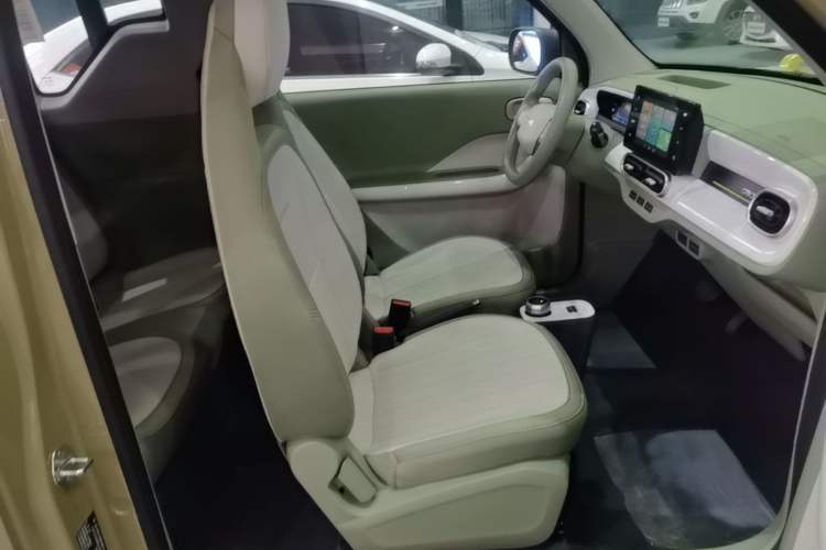 Used Geely Galaxy Panda 2025 210km Panda Rider Right Front Seat