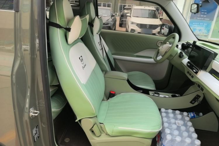 Used Geely Galaxy Panda 2025 210km Panda Rider Right Front Seat