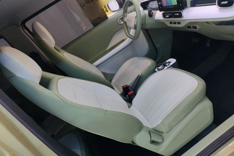 Used Geely Galaxy Panda 2025 210km Panda Rider Right Front Seat