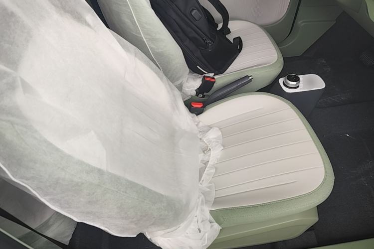 Used Geely Galaxy Panda 2025 210km Panda Rider Right Front Seat