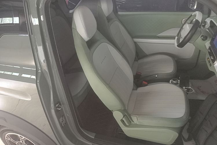 Used Geely Galaxy Panda 2025 210km Panda Rider Right Front Seat