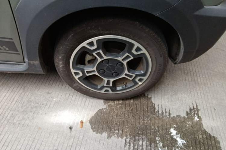 Used Geely Galaxy Panda 2025 210km Panda Rider Right Front Wheel Hub