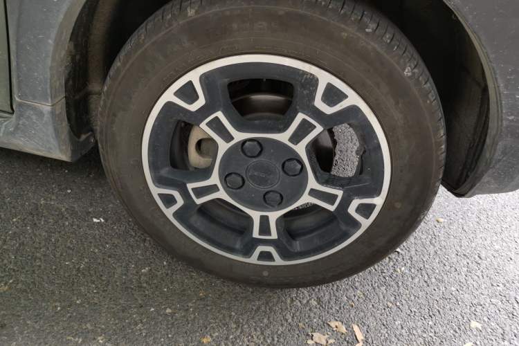 Used Geely Galaxy Panda 2025 210km Panda Rider Right Front Wheel Hub