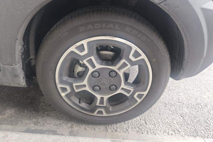 Used Geely Galaxy Panda 2025 210km Panda Rider Right Front Wheel Hub