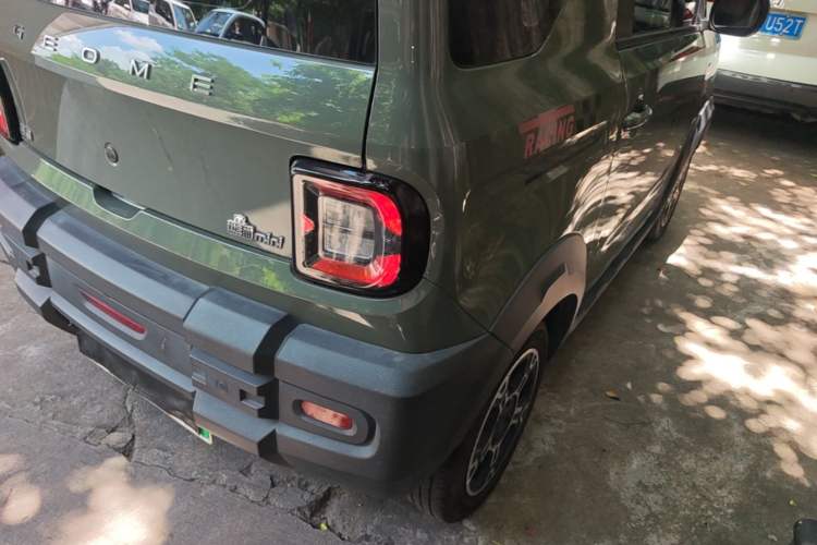 Used Geely Galaxy Panda 2025 210km Panda Rider Right Rear Taillight