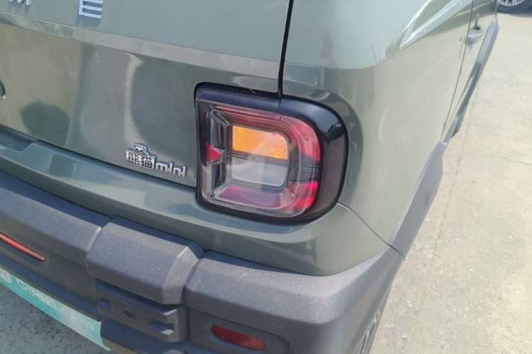 Used Geely Galaxy Panda 2025 210km Panda Rider Right Rear Taillight