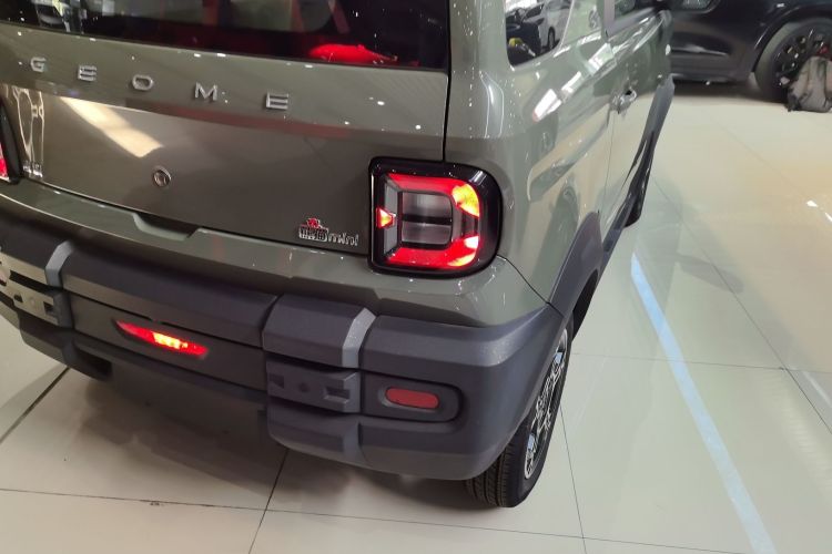 Used Geely Galaxy Panda 2025 210km Panda Rider Right Rear Taillight