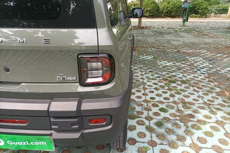 Used Geely Galaxy Panda 2025 210km Panda Rider Right Rear Taillight