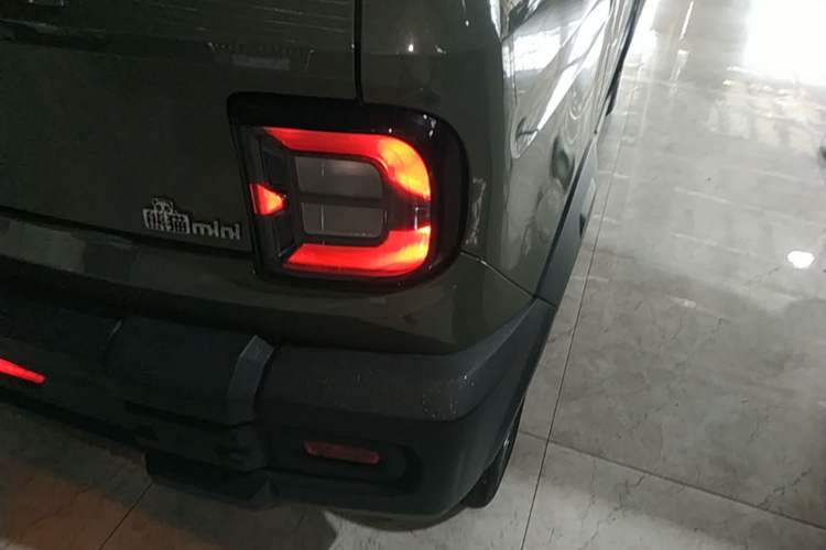Used Geely Galaxy Panda 2025 210km Panda Rider Right Rear Taillight