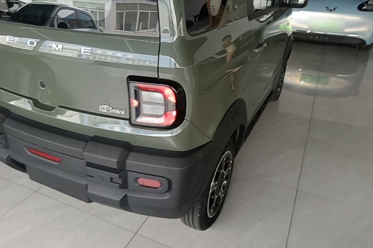 Used Geely Galaxy Panda 2025 210km Panda Rider Right Rear Taillight
