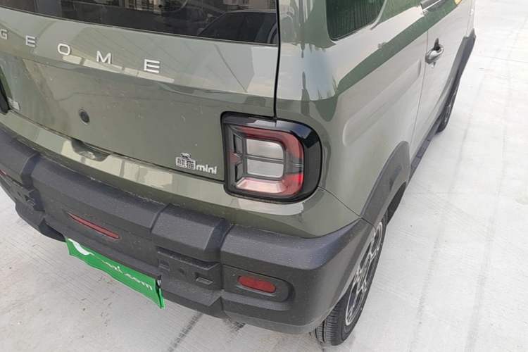 Used Geely Galaxy Panda 2025 210km Panda Rider Right Rear Taillight