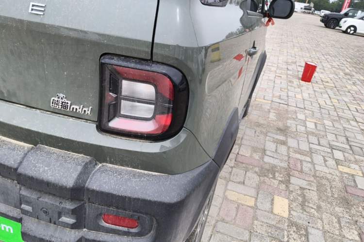 Used Geely Galaxy Panda 2025 210km Panda Rider Right Rear Taillight