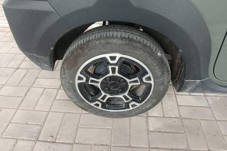 Used Geely Galaxy Panda 2025 210km Panda Rider Right Rear Wheel Hub
