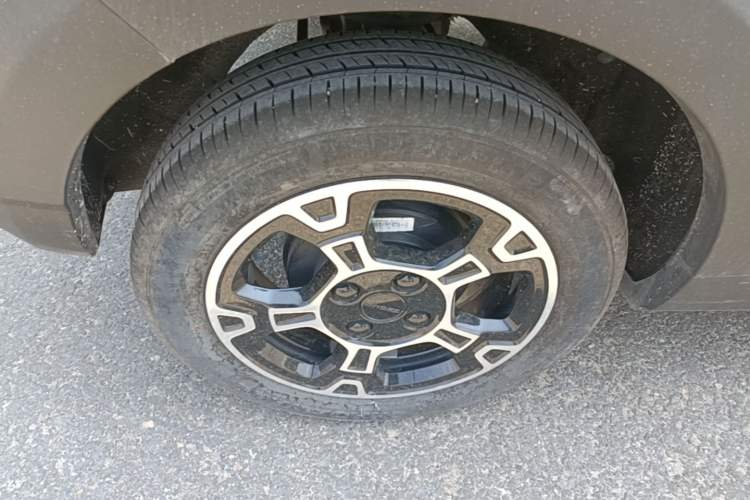 Used Geely Galaxy Panda 2025 210km Panda Rider Right Rear Wheel Hub