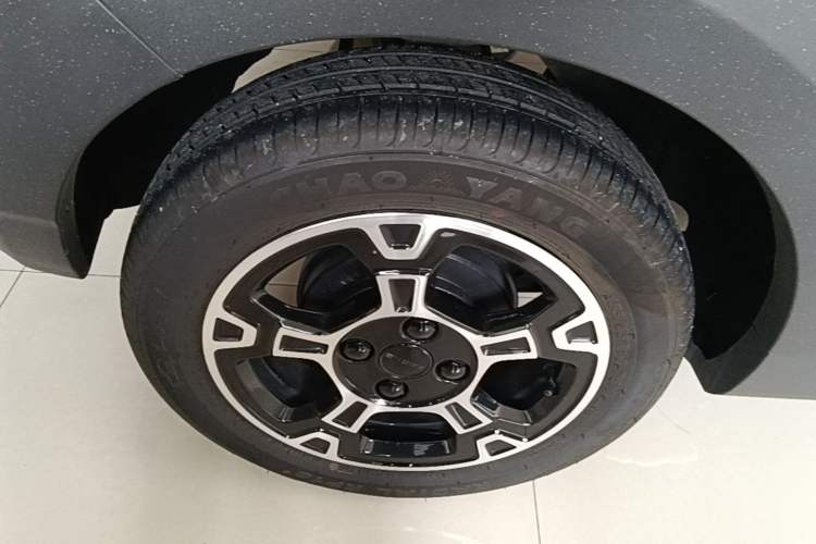 Used Geely Galaxy Panda 2025 210km Panda Rider Right Rear Wheel Hub