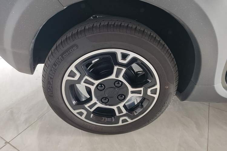 Used Geely Galaxy Panda 2025 210km Panda Rider Right Rear Wheel Hub