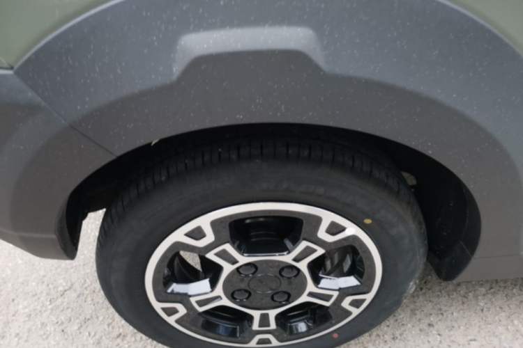 Used Geely Galaxy Panda 2025 210km Panda Rider Right Rear Wheel Hub